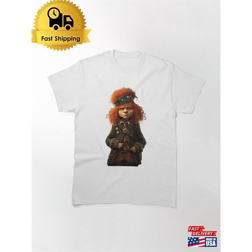 Alasdair A Wee Scottish Highlander Classic T-Shirt Unisex